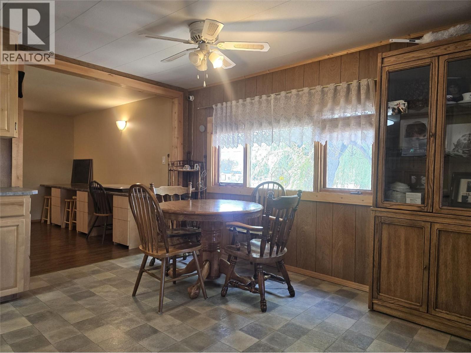596-4590 Barriere Town Road, Barriere, British Columbia  V0E 1E0 - Photo 12 - 10397920