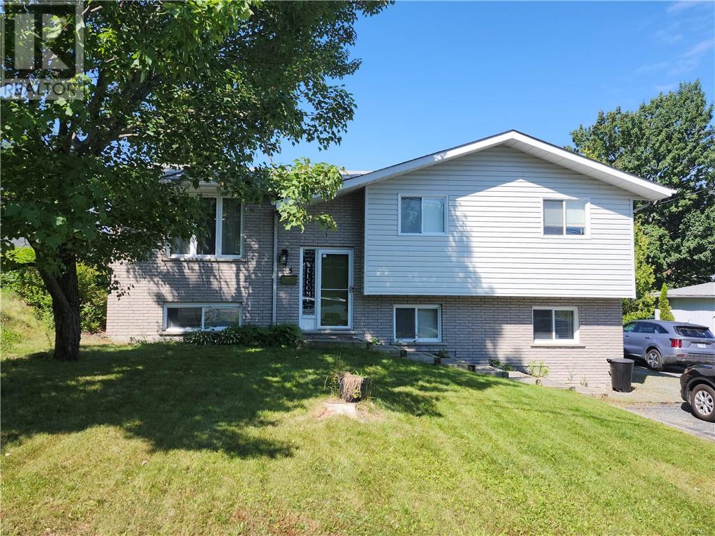 155 Ridgemount Avenue, Sudbury, Ontario  P3B 3W4 - Photo 2 - 2129840