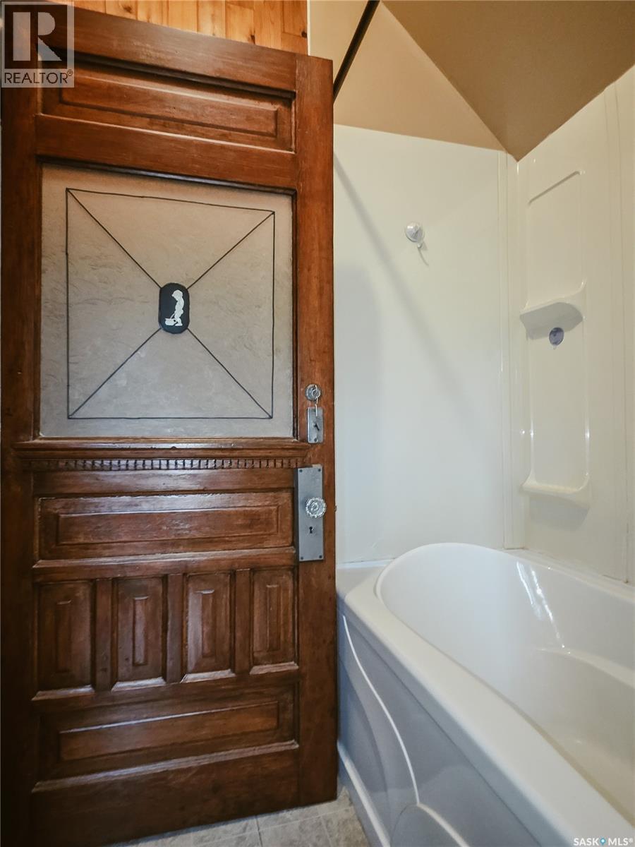 269 6th Avenue E, Melville, Saskatchewan  S0A 2P0 - Photo 38 - SK045794