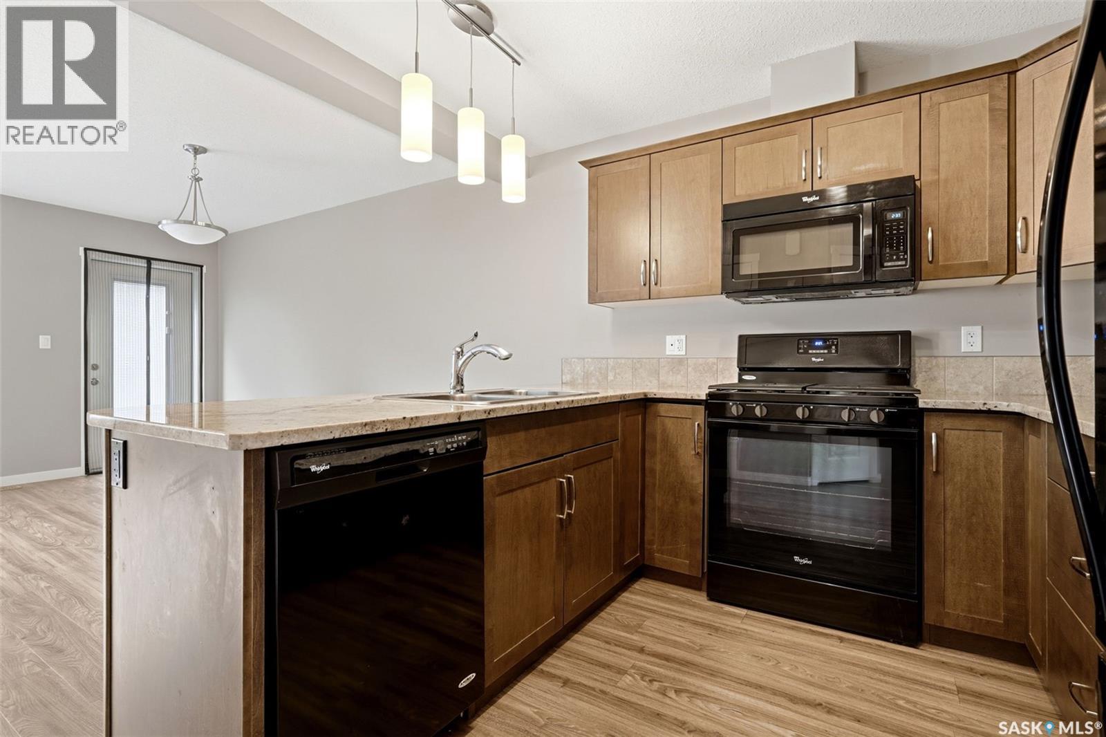 702 2 Savanna Crescent, Pilot Butte, Saskatchewan  S0G 3Z0 - Photo 12 - SK045793