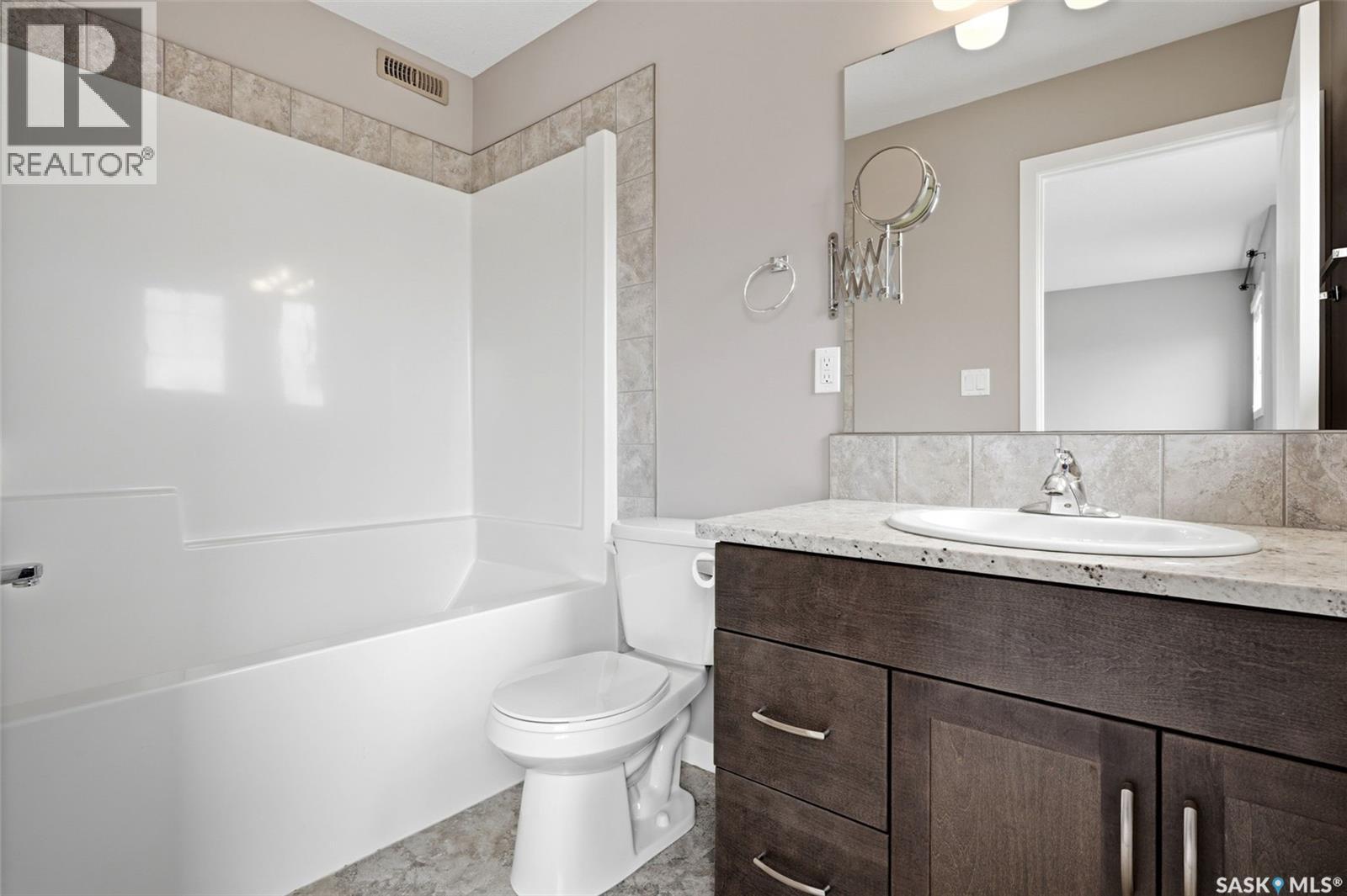 702 2 Savanna Crescent, Pilot Butte, Saskatchewan  S0G 3Z0 - Photo 24 - SK045793