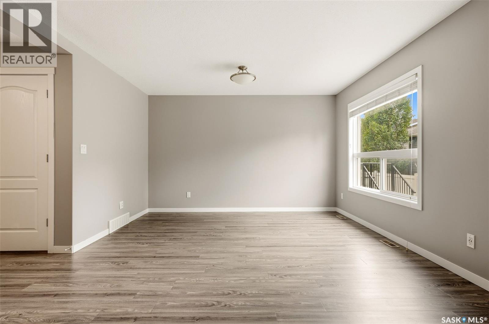 702 2 Savanna Crescent, Pilot Butte, Saskatchewan  S0G 3Z0 - Photo 7 - SK045793