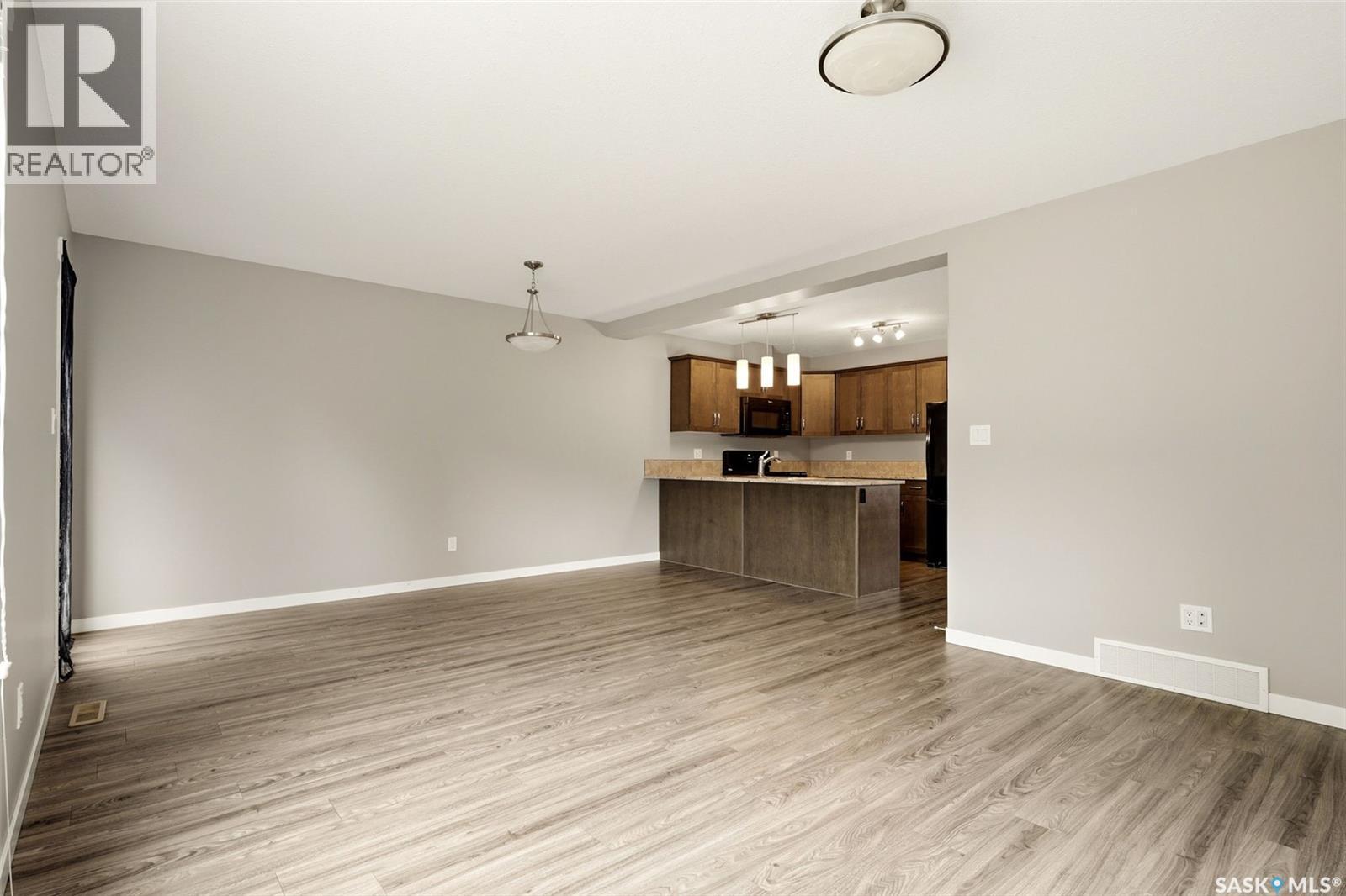 702 2 Savanna Crescent, Pilot Butte, Saskatchewan  S0G 3Z0 - Photo 9 - SK045793