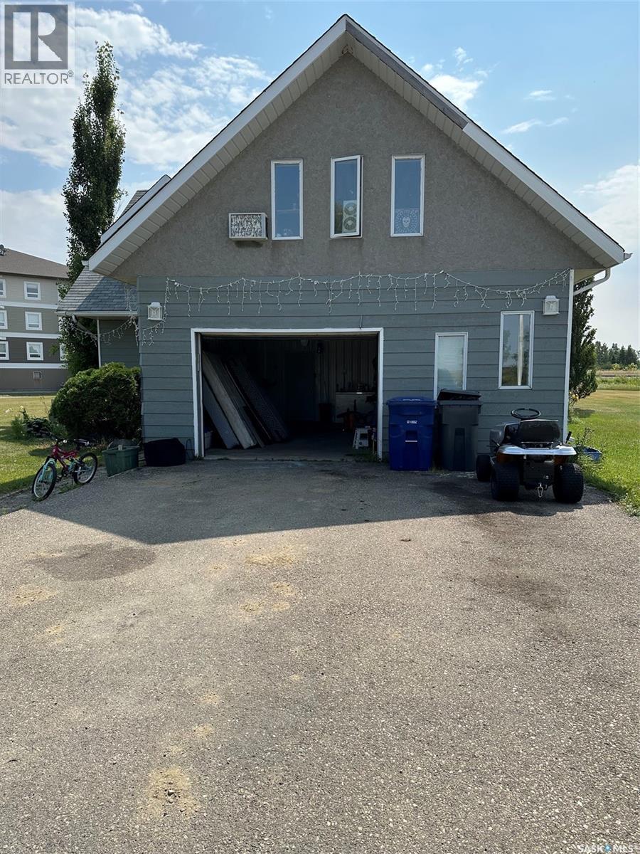 108 Lundy Place, Stoughton, Saskatchewan  S0G 4T0 - Photo 2 - SK045722