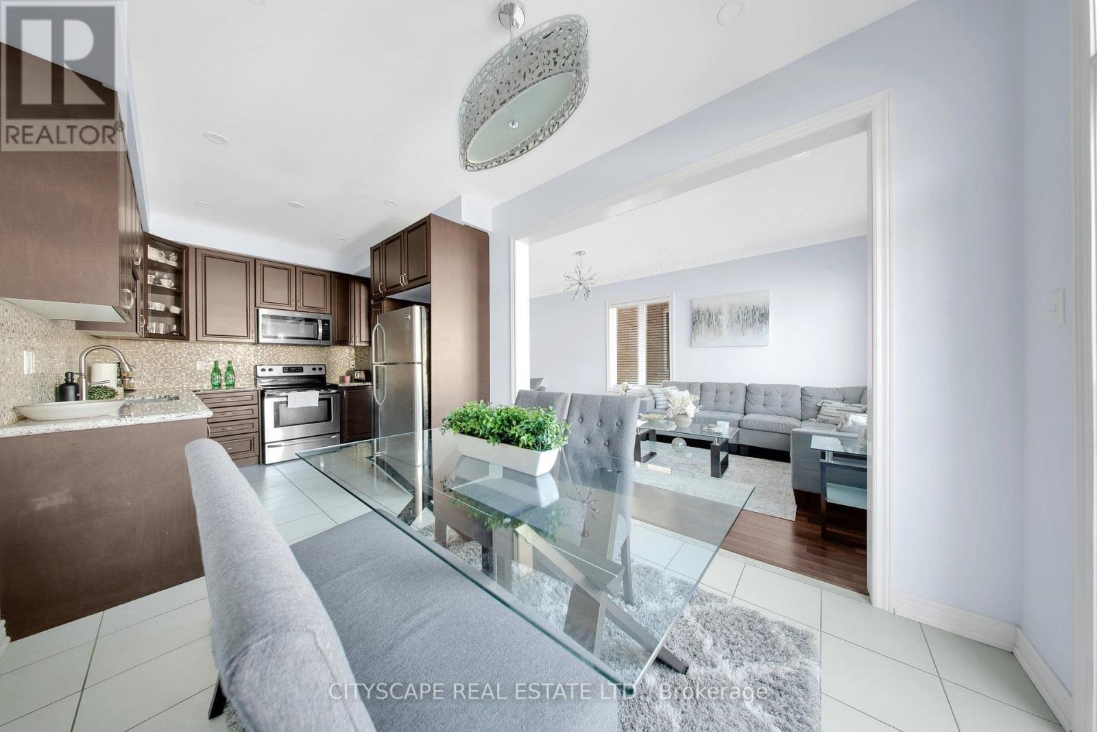 5517 Meadowcrest Avenue, Mississauga, Ontario  L5M 0N1 - Photo 14 - W13682374