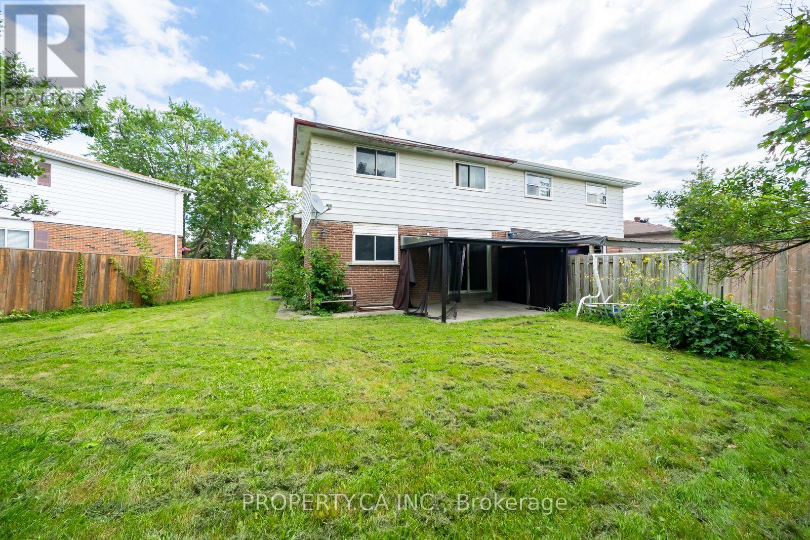 682 Eaglemount Crescent, Mississauga, Ontario  L5C 1N9 - Photo 8 - W13596982