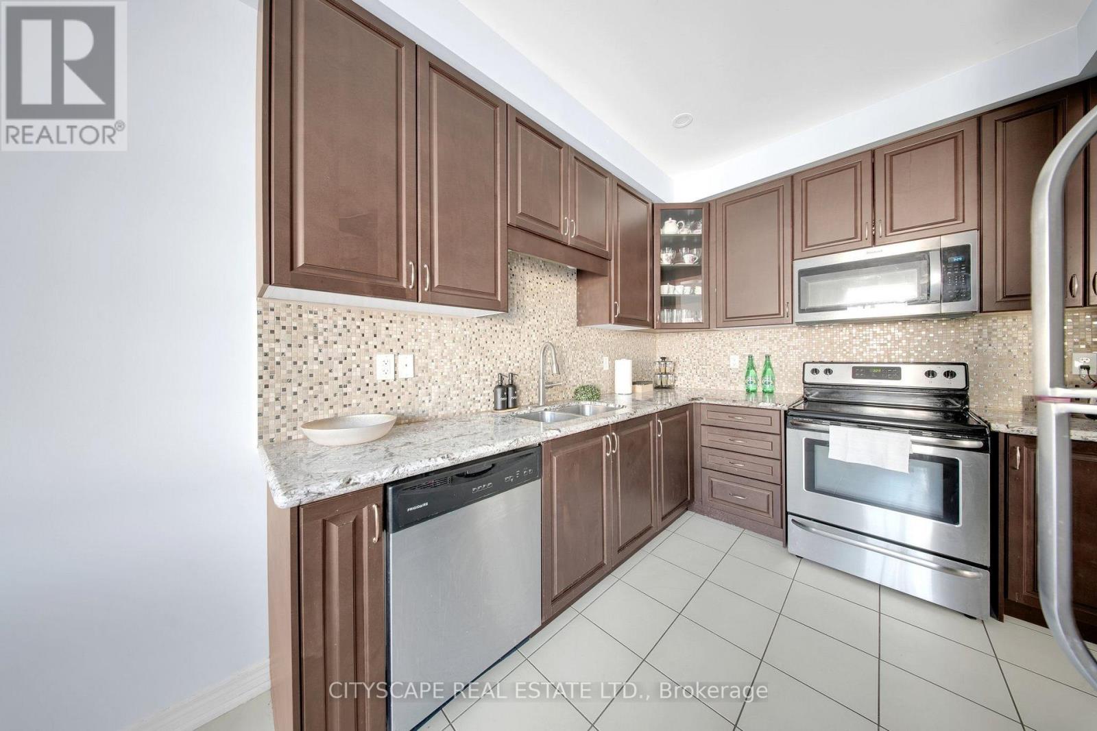 5517 Meadowcrest Avenue, Mississauga, Ontario  L5M 0N1 - Photo 15 - W13682374