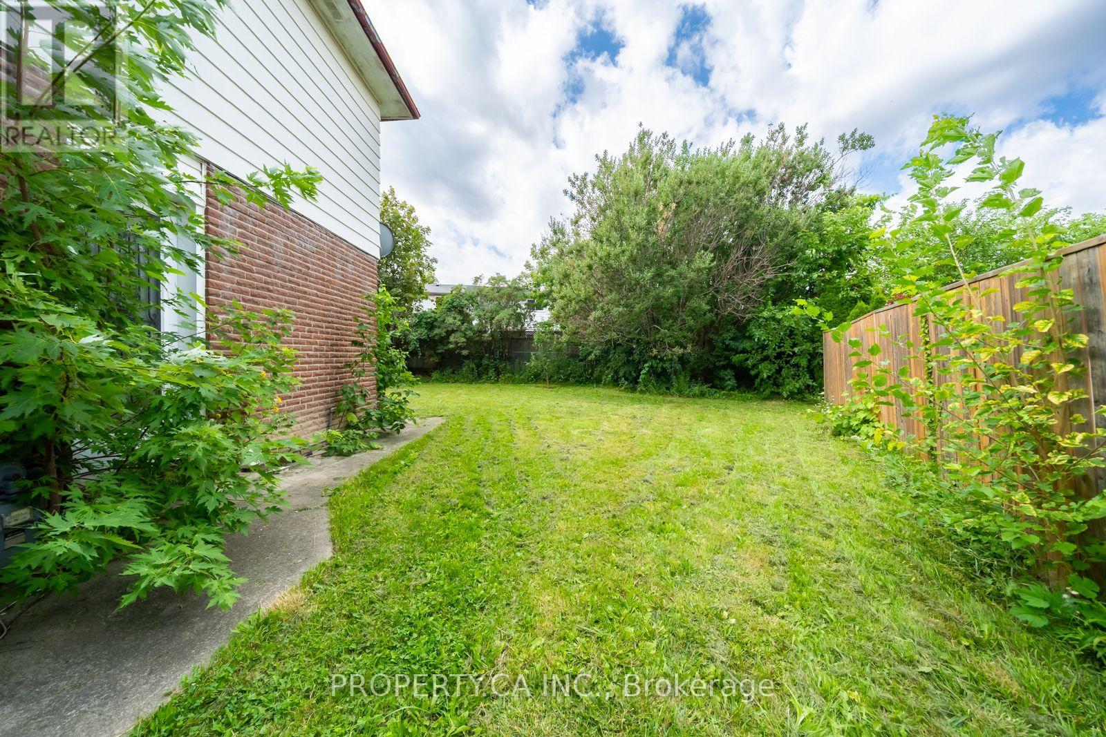682 Eaglemount Crescent, Mississauga, Ontario  L5C 1N9 - Photo 5 - W13596982