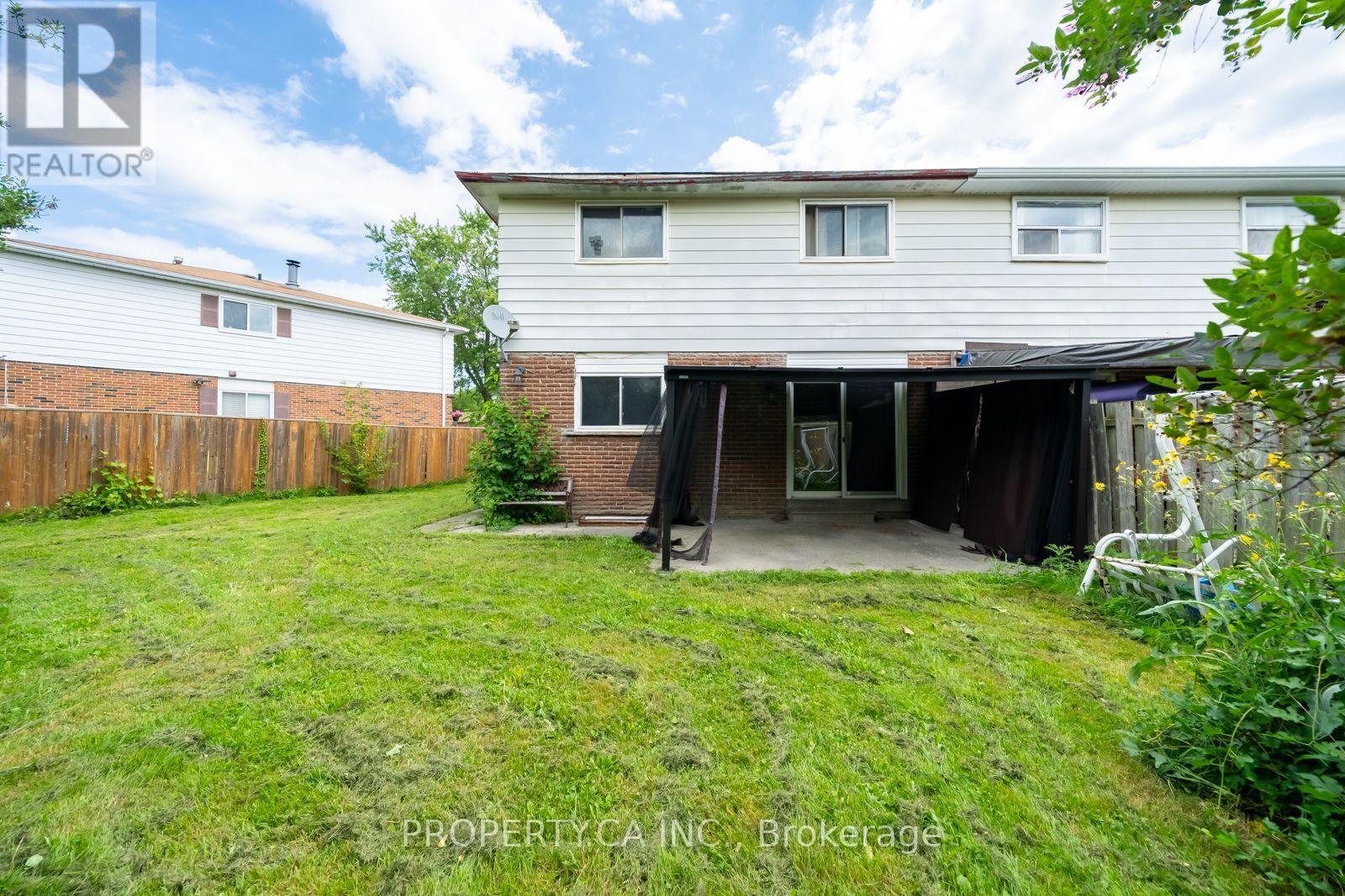 682 Eaglemount Crescent, Mississauga, Ontario  L5C 1N9 - Photo 9 - W13596982