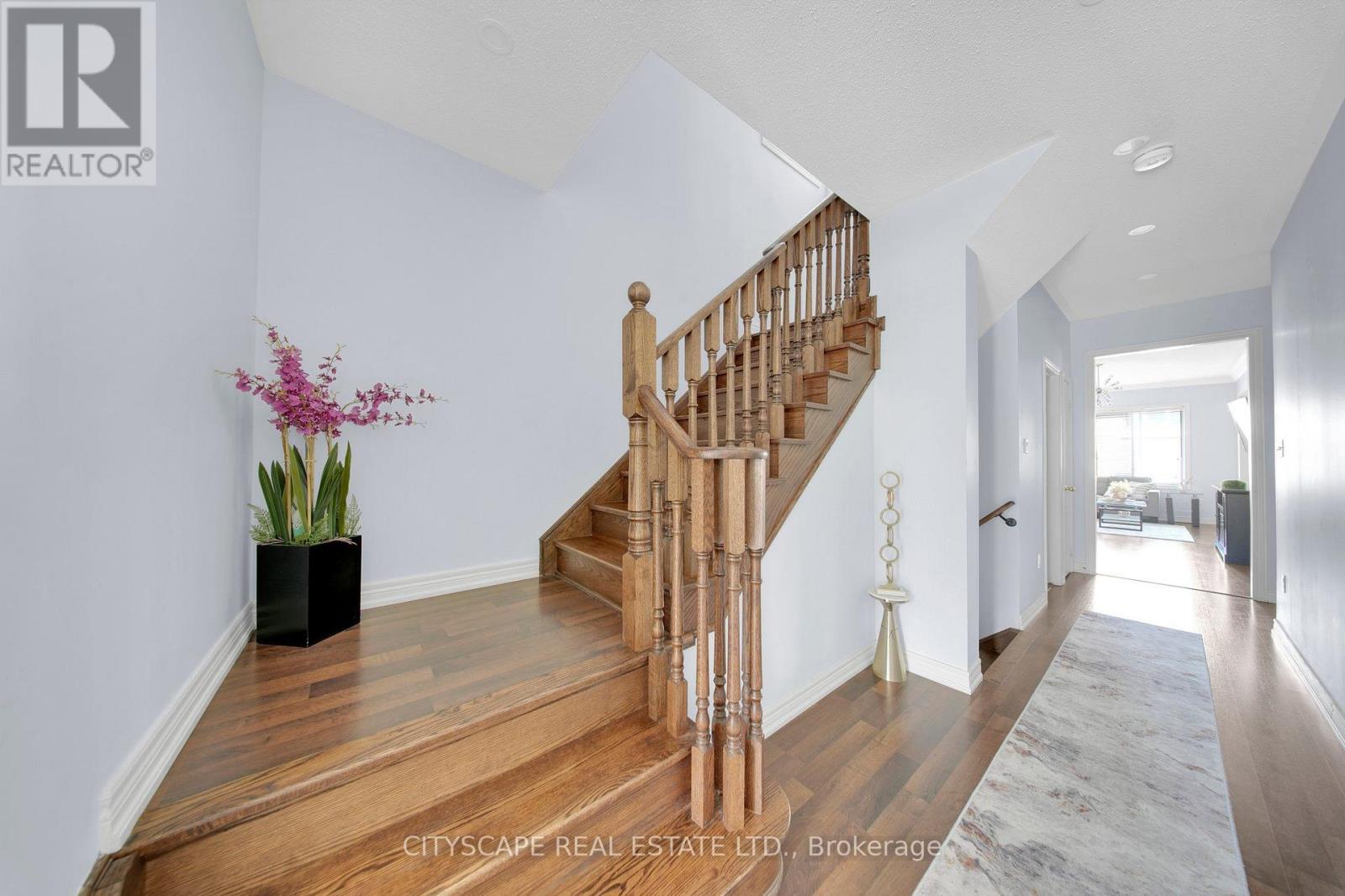 5517 Meadowcrest Avenue, Mississauga, Ontario  L5M 0N1 - Photo 16 - W13682374