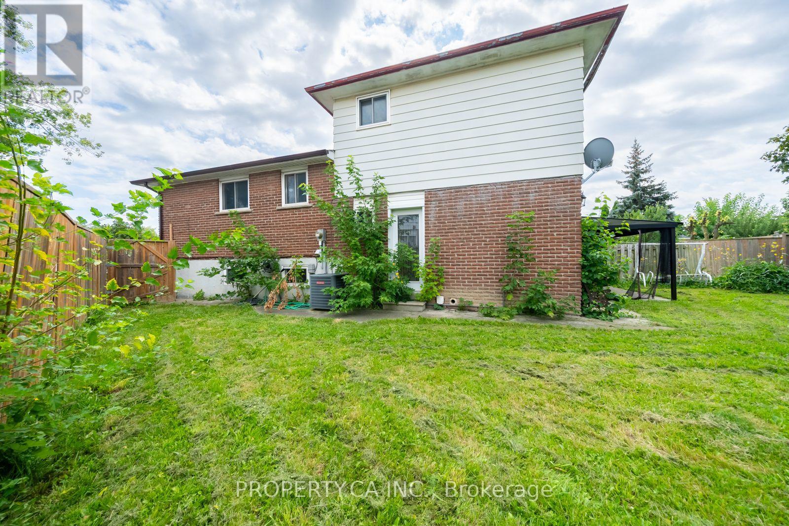 682 Eaglemount Crescent, Mississauga, Ontario  L5C 1N9 - Photo 6 - W13596982