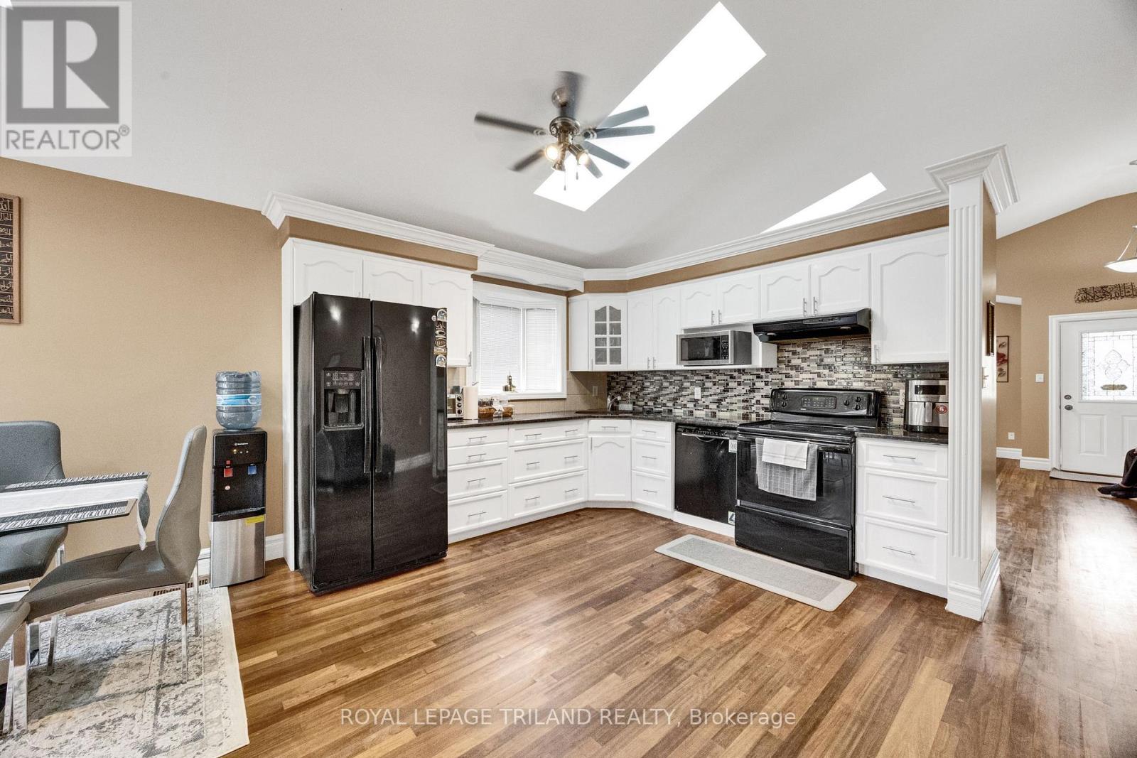 78 Loggers Grove, London East, Ontario  N5W 6G5 - Photo 12 - X13683250