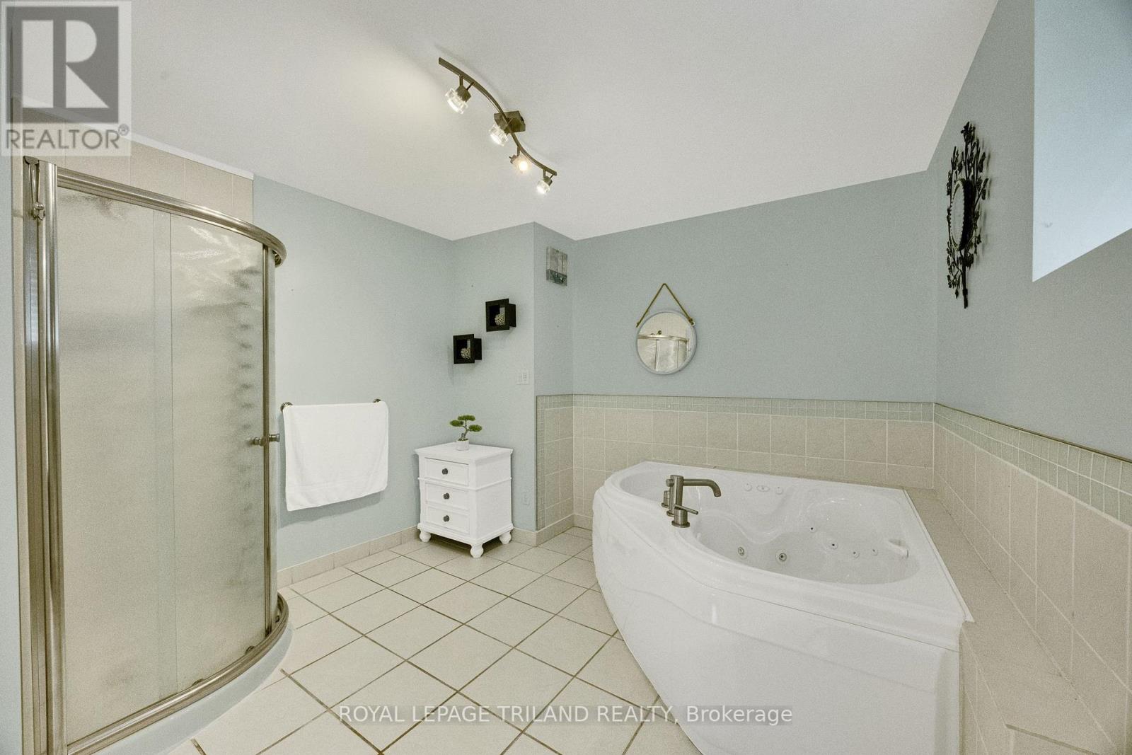 78 Loggers Grove, London East, Ontario  N5W 6G5 - Photo 33 - X13683250