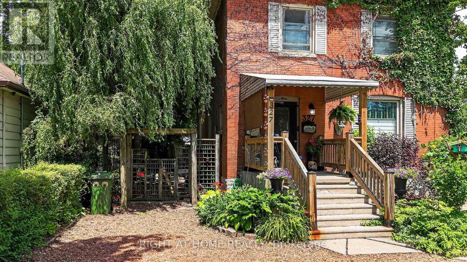 327 Wellington Street, St. Thomas, Ontario N5R 2T2 - Photo 3 - X13683268