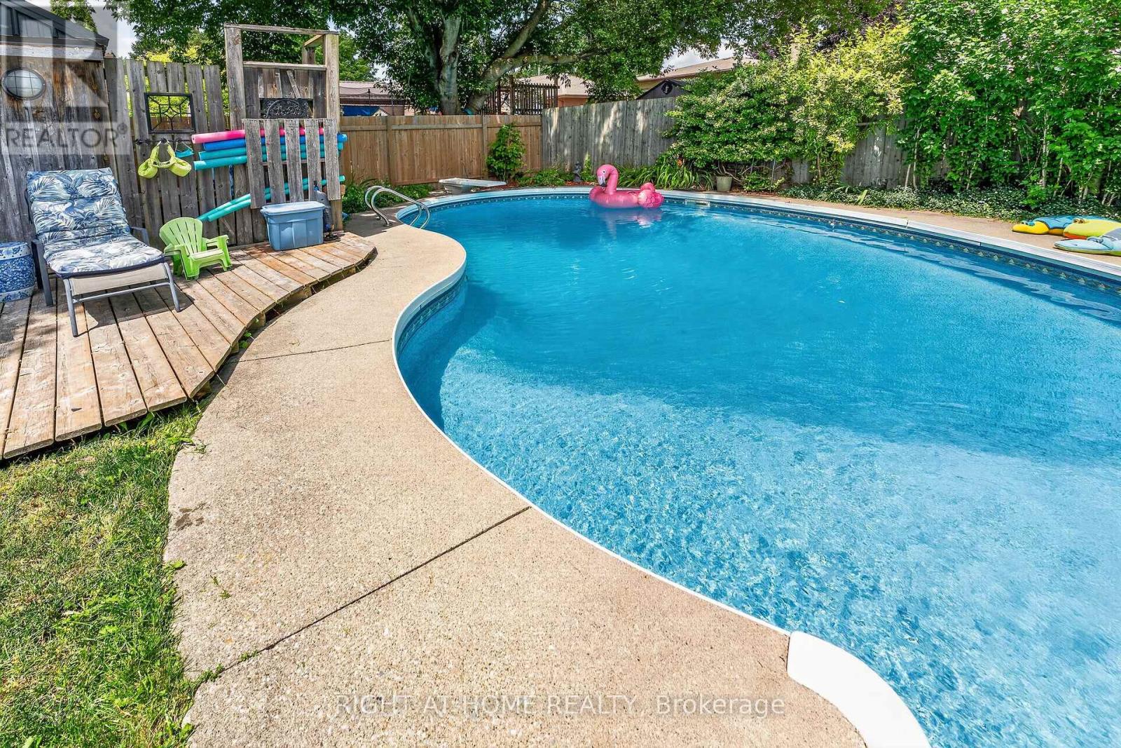 327 Wellington Street, St. Thomas, Ontario N5R 2T2 - Photo 39 - X13683268