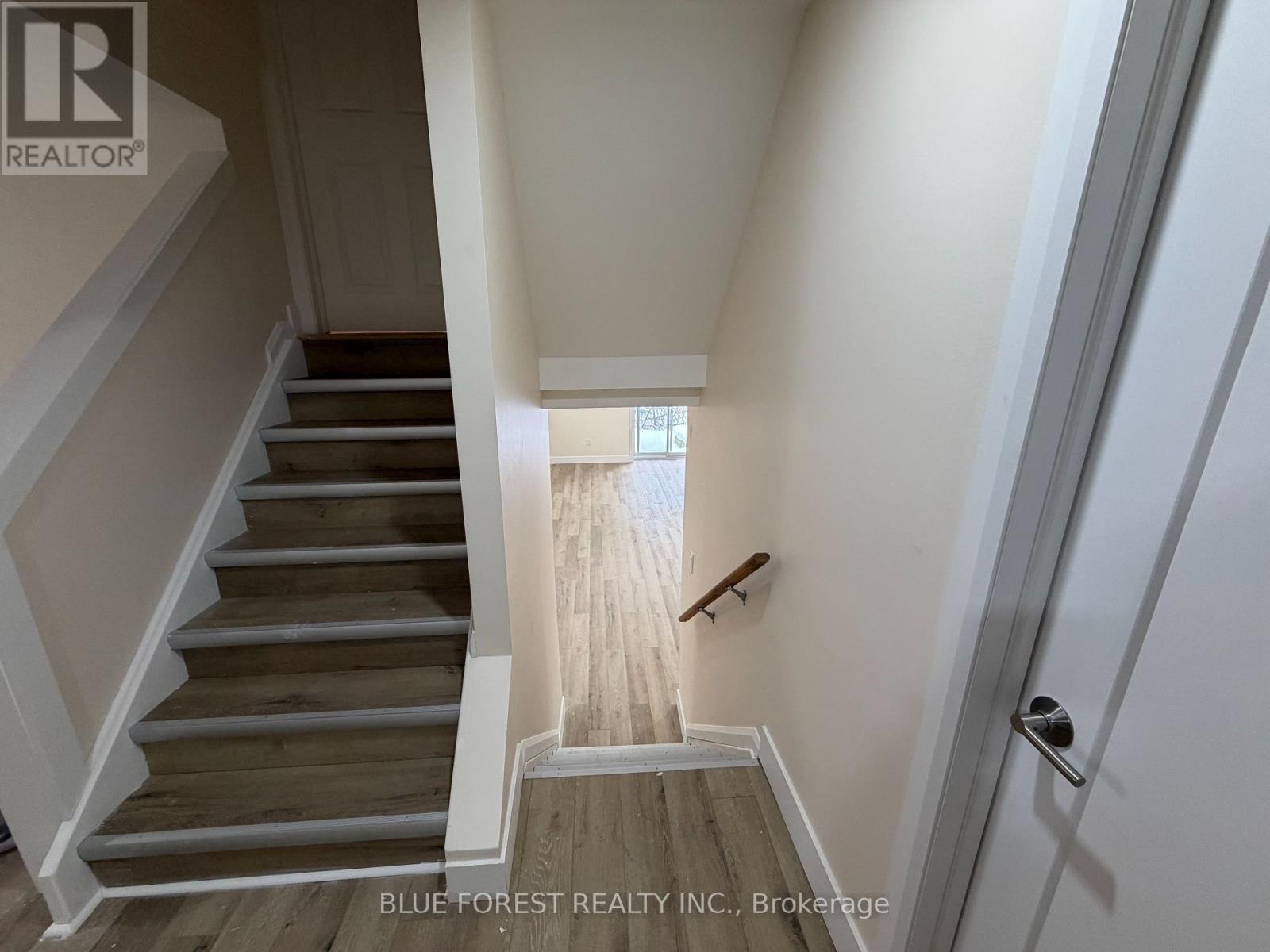 370 Jonathan Street, London South, Ontario  N5Z 5C8 - Photo 4 - X13683286