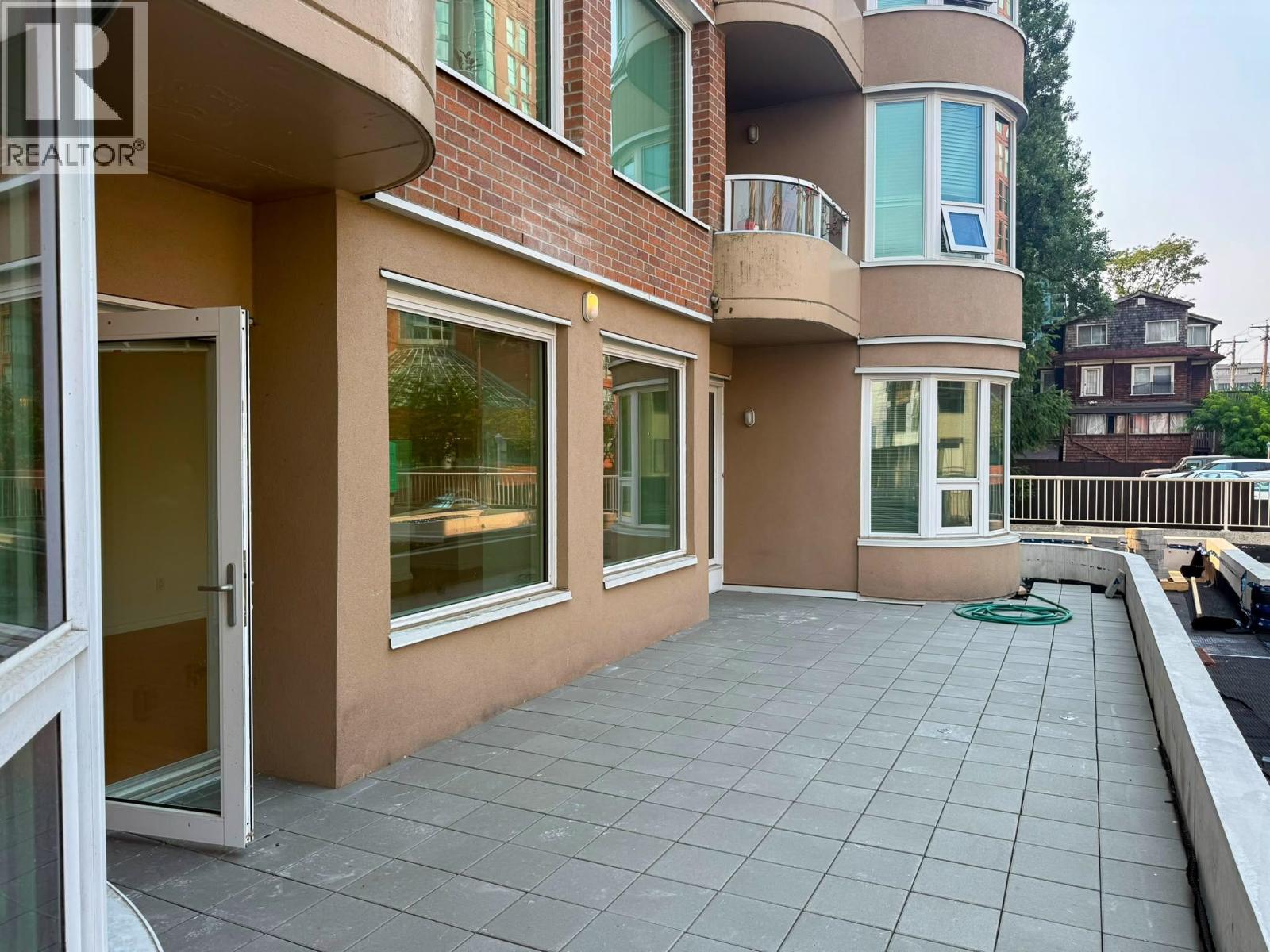 101 1845 ROBSON STREET, Vancouver, British Columbia