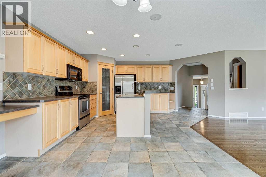 34 Kincora Drive Nw, Calgary, Alberta  T3R 1K8 - Photo 11 - A2315442