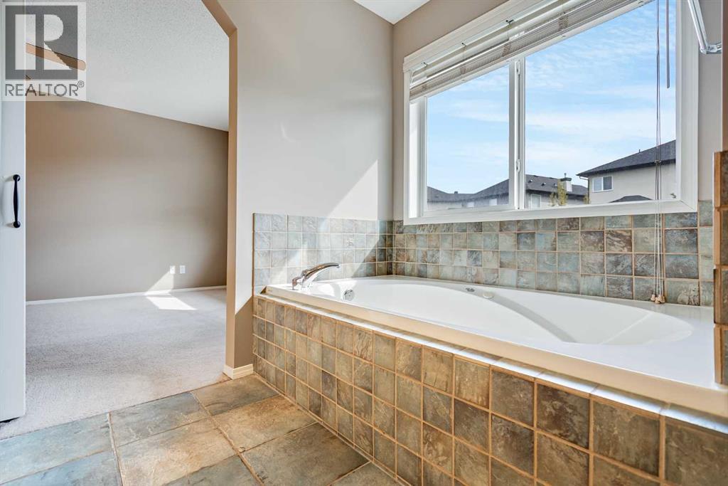 34 Kincora Drive Nw, Calgary, Alberta  T3R 1K8 - Photo 25 - A2315442