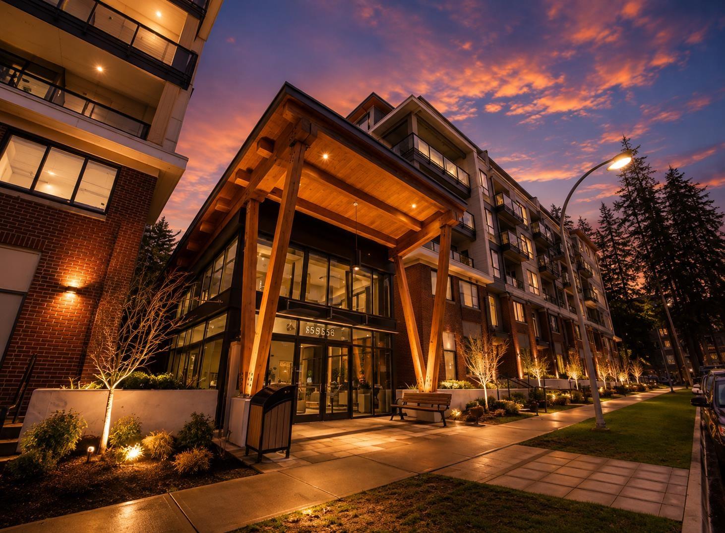 207 3528 146a Street, Surrey, British Columbia  V4P 0H4 - Photo 3 - R3155635