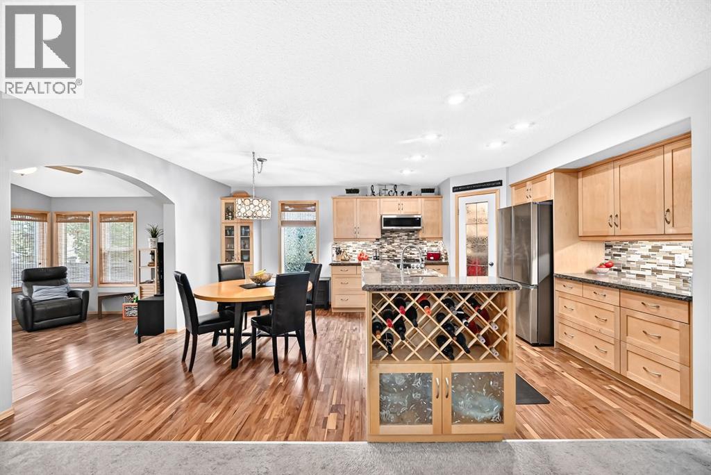 206 Panamount Grove NW, Calgary, Alberta  T3K 5V5 - Photo 10 - A2335687