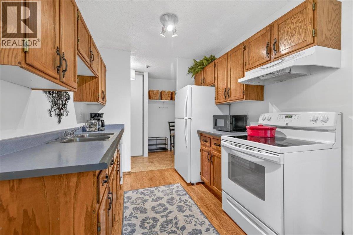 65 Cokato Road Unit# 209, Fernie, British Columbia  V0B 1M4 - Photo 5 - 10393771