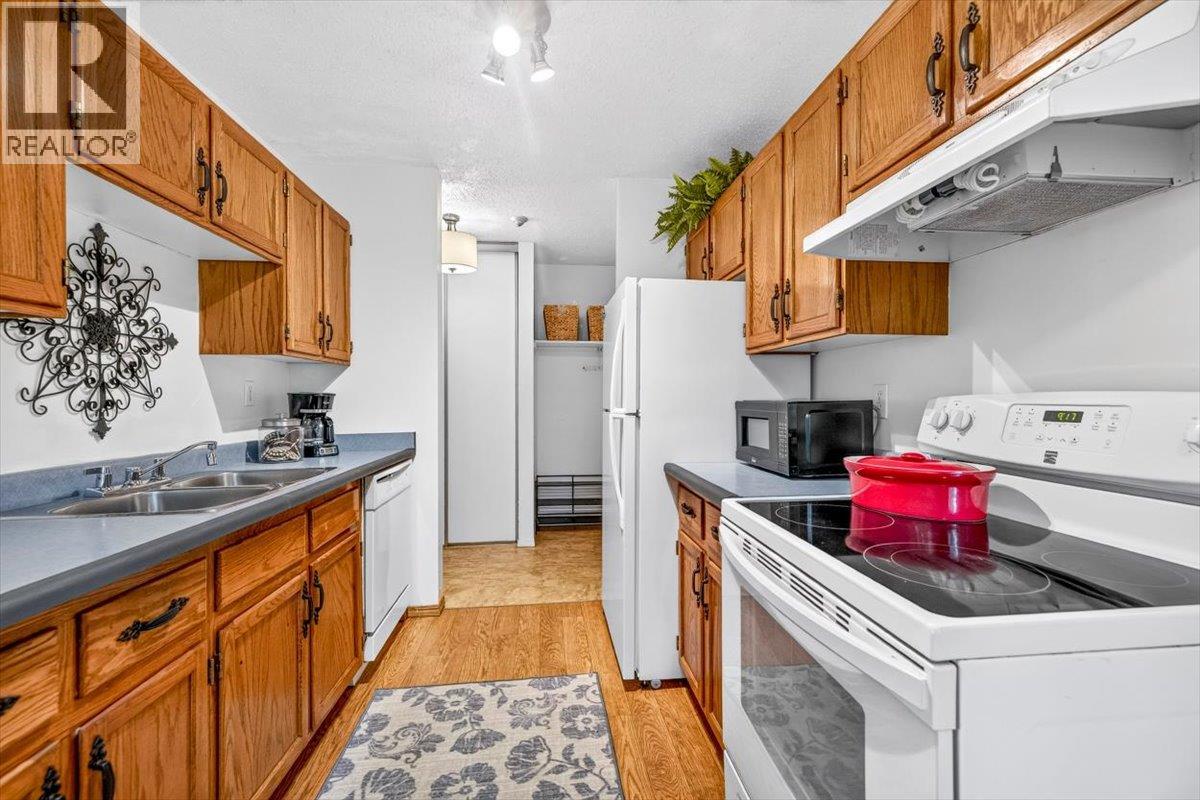 65 Cokato Road Unit# 209, Fernie, British Columbia  V0B 1M4 - Photo 9 - 10393771