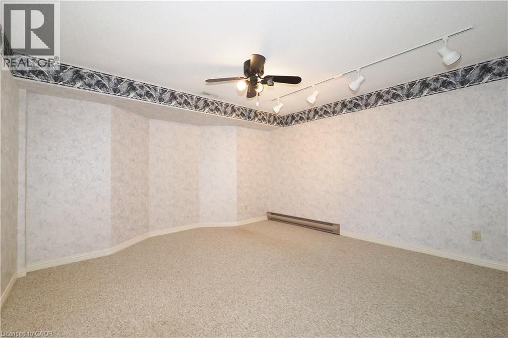 405 Glasgow Street Unit# 4, Kitchener, Ontario  N2M 2N1 - Photo 35 - 40843358