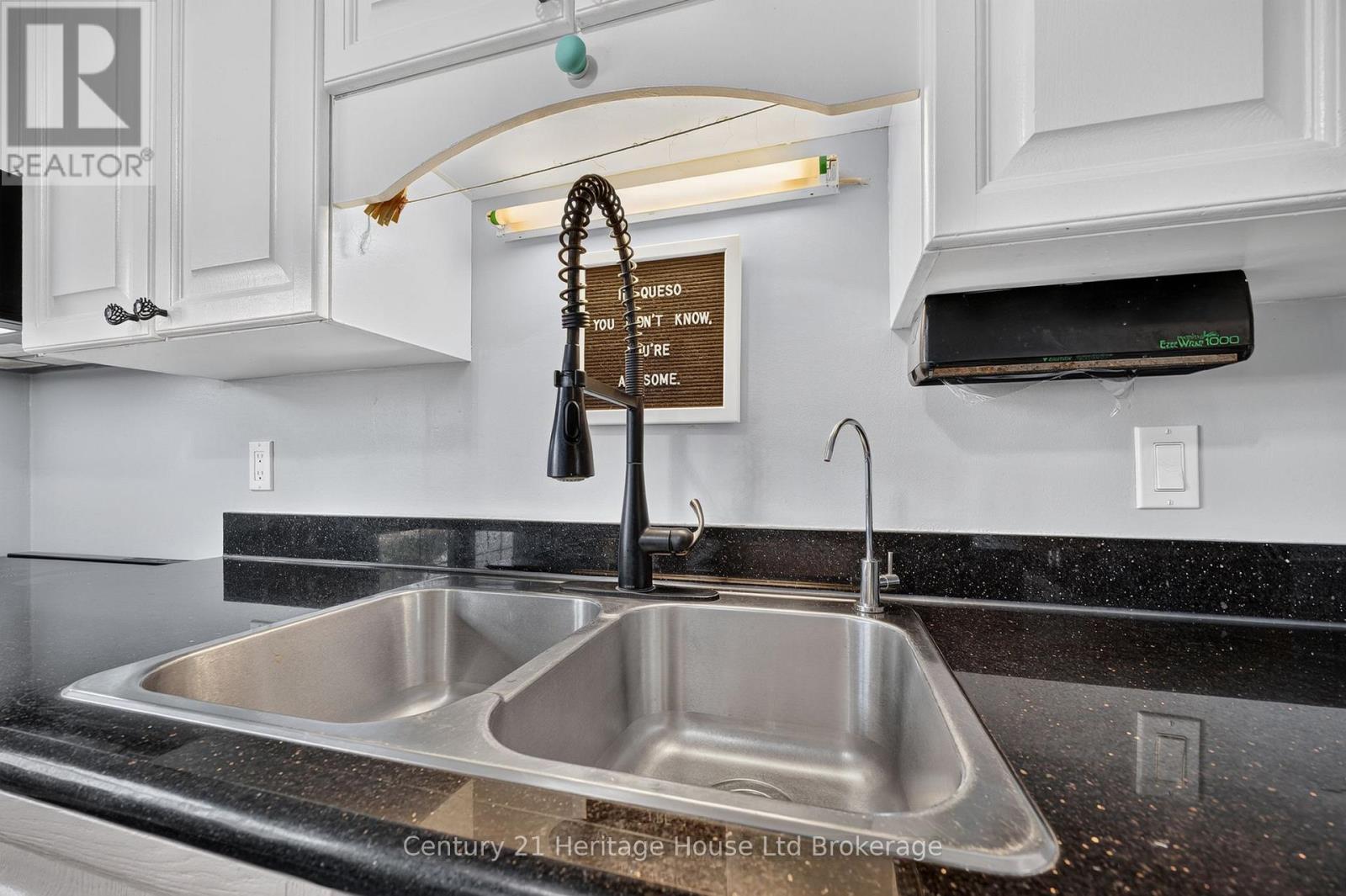 7 - 43 Blandford Street, Woodstock, Ontario  N4S 7H7 - Photo 11 - X13683292