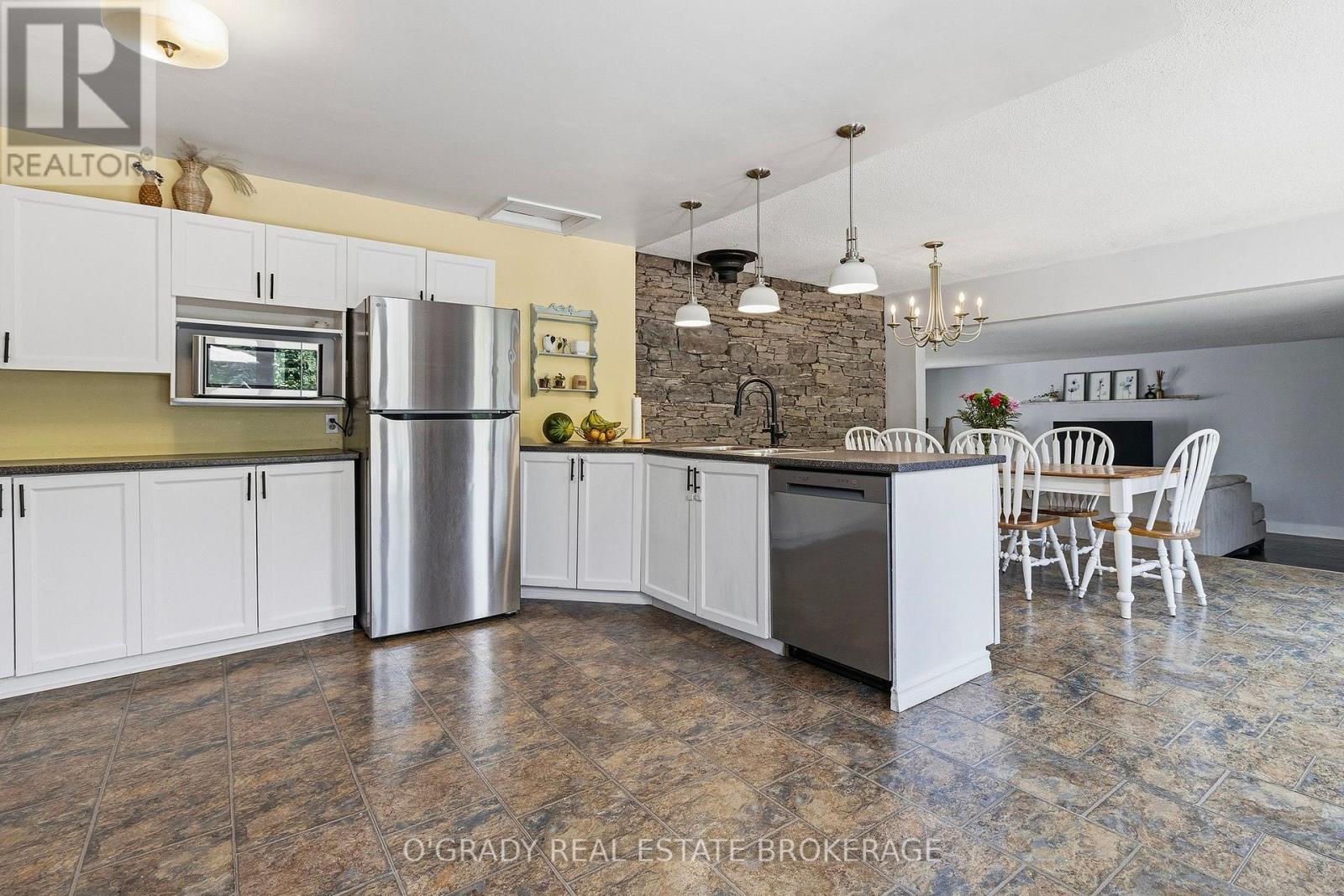 6582 6th Concession Road, Elizabethtown-Kitley, Ontario  K0E 1A0 - Photo 15 - X13683296