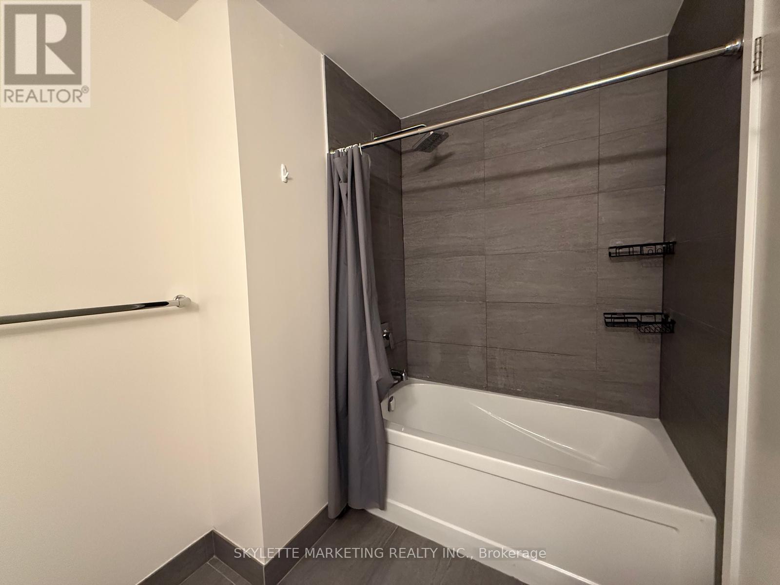 1702 - 188 Fairview Mall Drive, Toronto, Ontario  M2J 0H7 - Photo 11 - C13464320