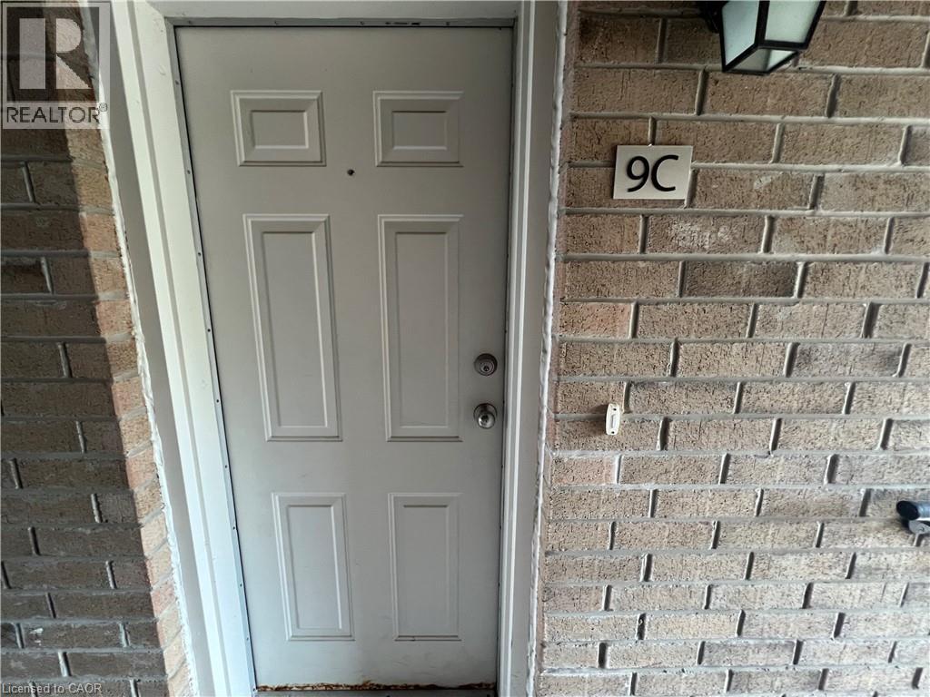 185 Windale Crescent Unit# 9c, Kitchener, Ontario  N2E 0G3 - Photo 2 - 40856312