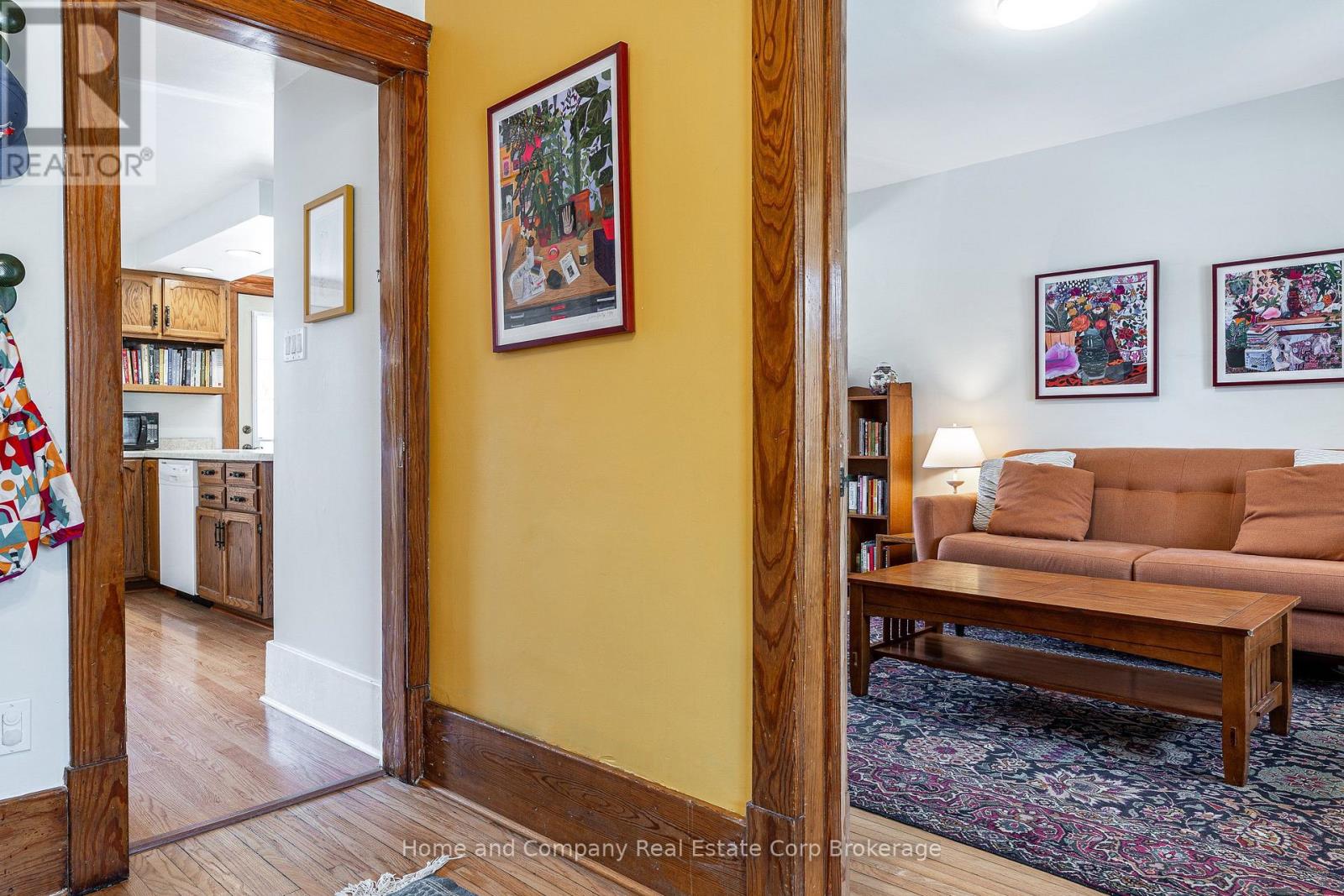 19 Youngs Street, Stratford, Ontario  N5A 1J5 - Photo 3 - X13683242