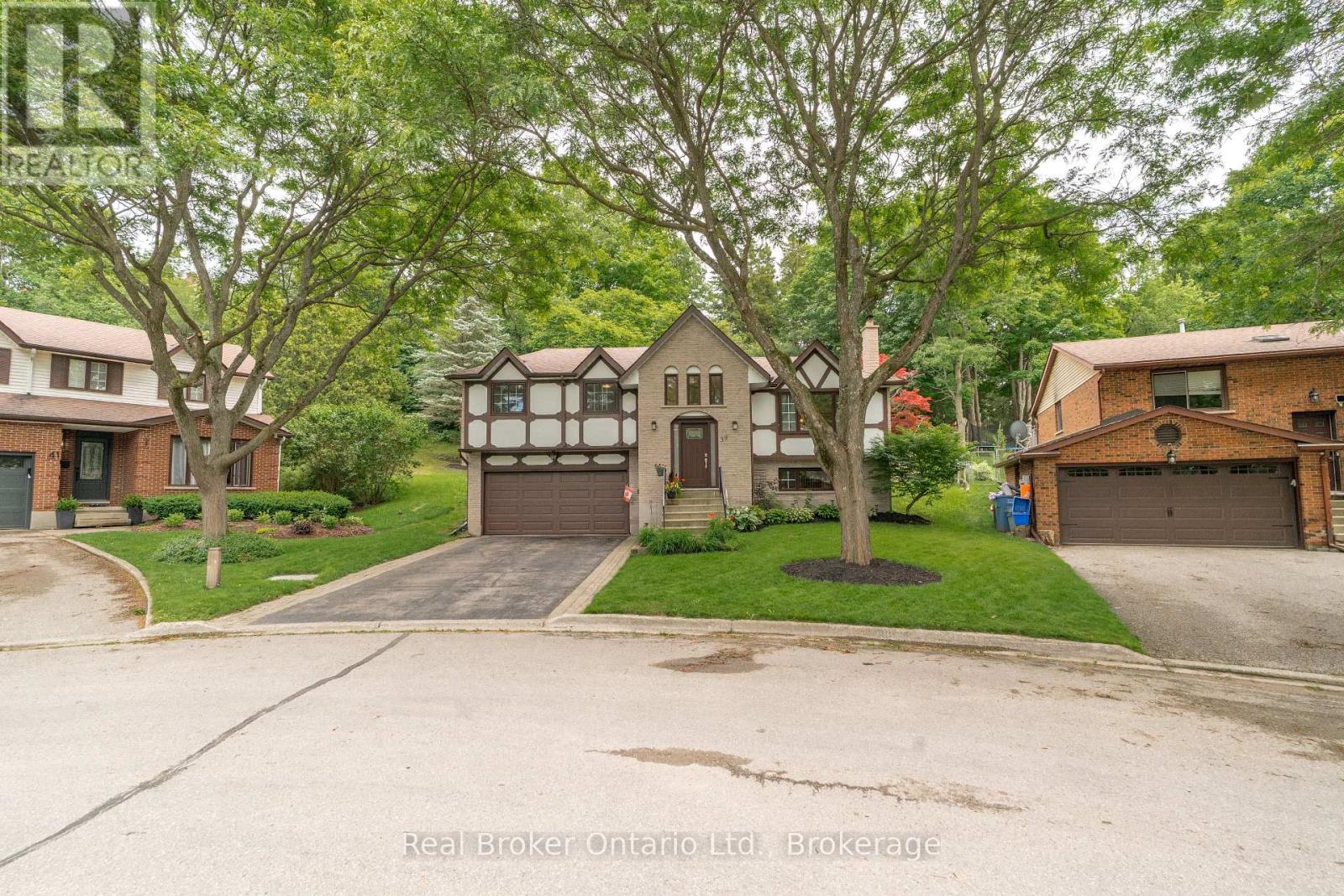 39 Wagoners Trail, Guelph (Kortright Hills), Ontario  N1G 3M9 - Photo 3 - X13683264