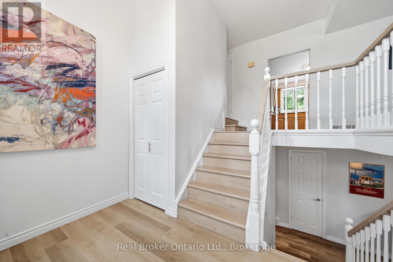 39 Wagoners Trail, Guelph (Kortright Hills), Ontario  N1G 3M9 - Photo 6 - X13683264
