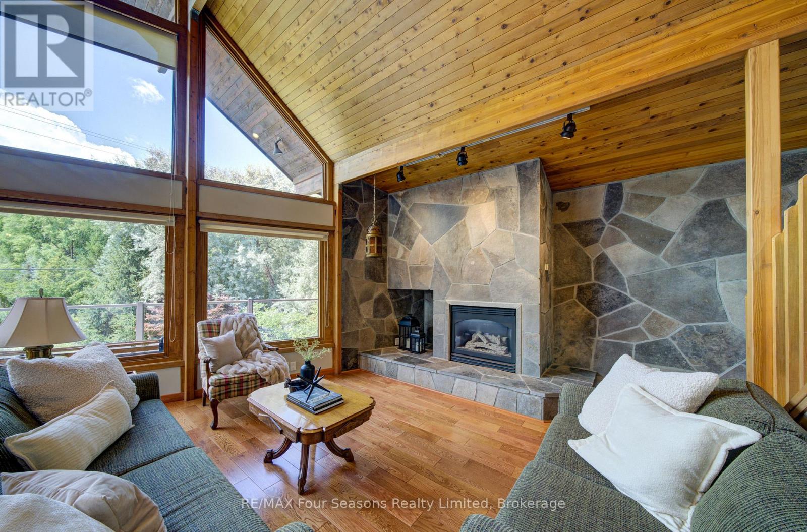 141 Jozo Weider Boulevard, Blue Mountains, Ontario  L9Y 0P7 - Photo 14 - X13683342