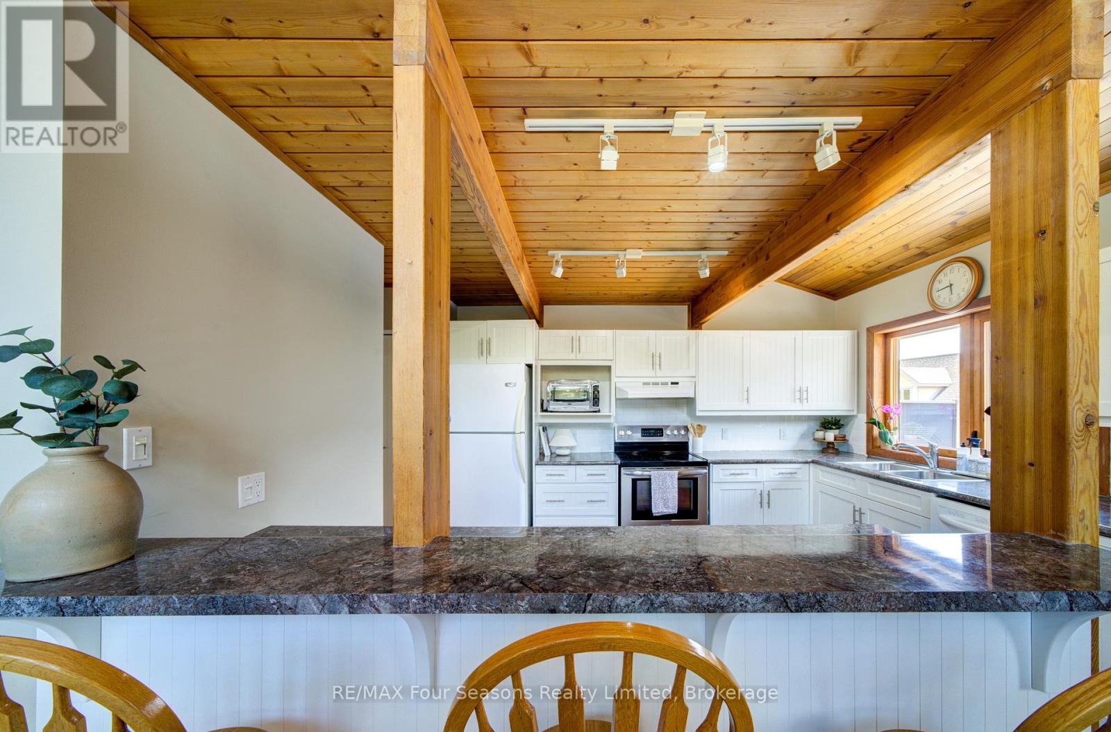 141 Jozo Weider Boulevard, Blue Mountains, Ontario  L9Y 0P7 - Photo 27 - X13683342