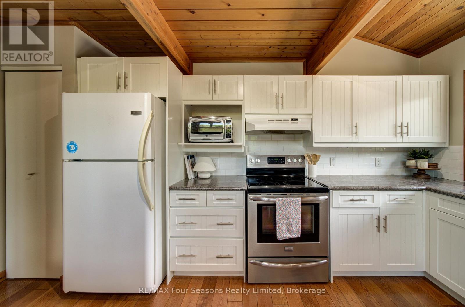 141 Jozo Weider Boulevard, Blue Mountains, Ontario  L9Y 0P7 - Photo 30 - X13683342