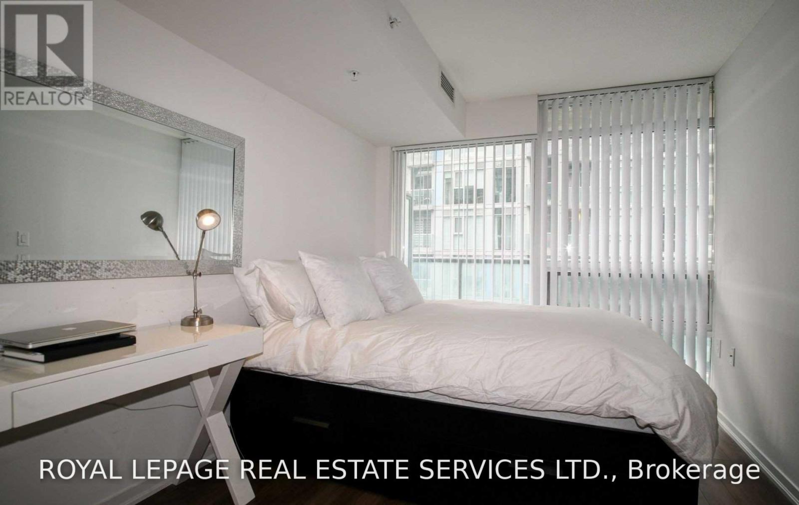 1917 W - 36 Lisgar Street, Toronto, Ontario  M6J 0C7 - Photo 11 - C13683232