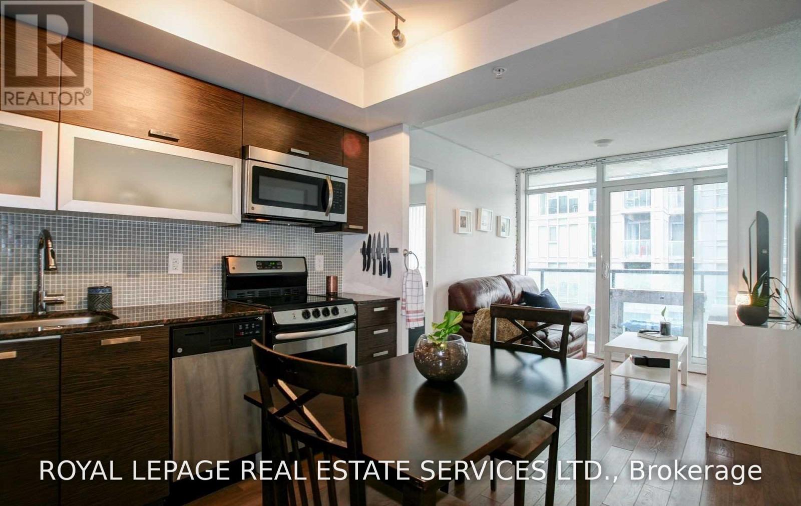 1917 W - 36 Lisgar Street, Toronto, Ontario  M6J 0C7 - Photo 15 - C13683232