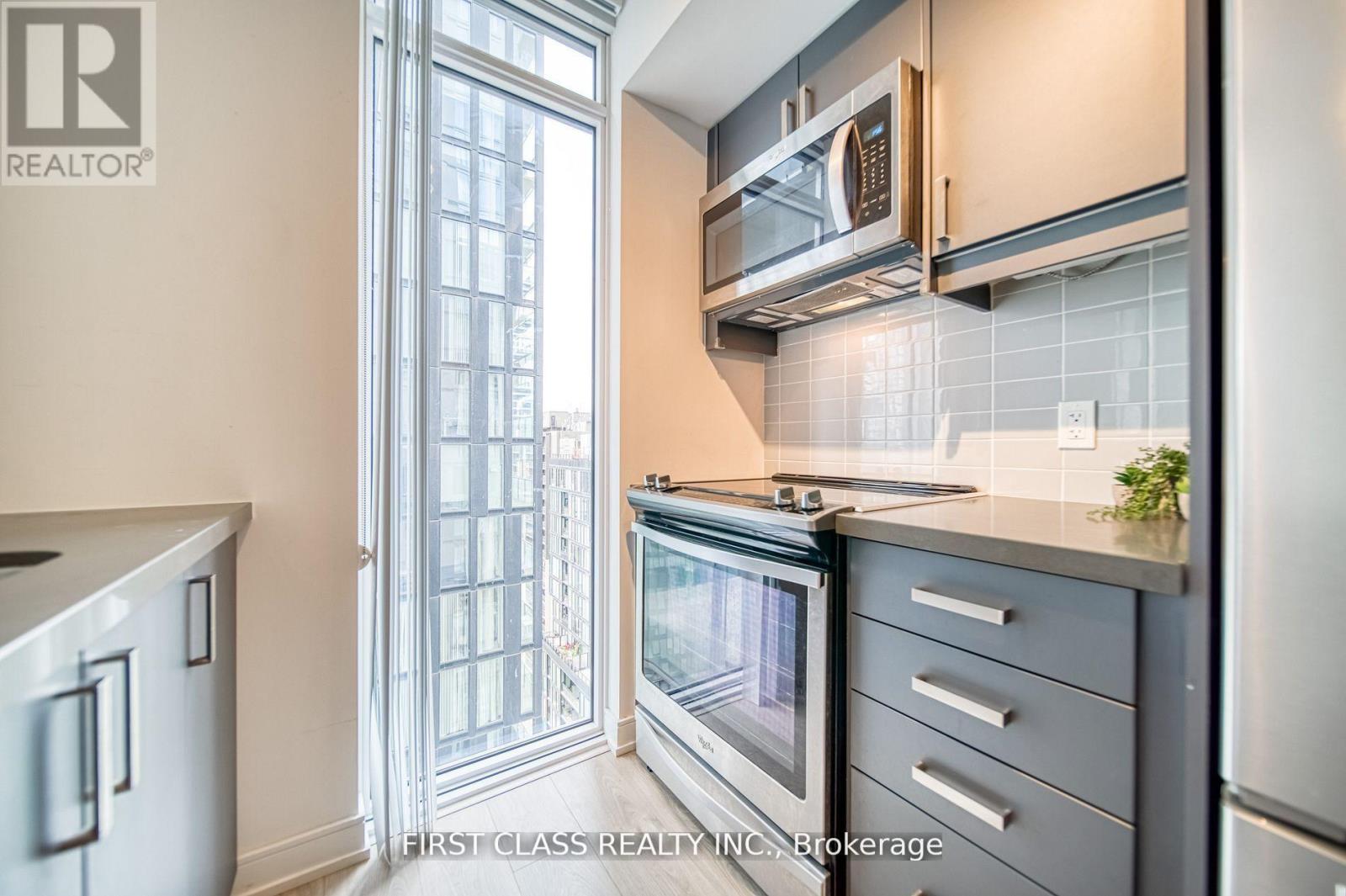 2601 - 50 Wellesley Street E, Toronto, Ontario  M4Y 1G2 - Photo 3 - C13683278