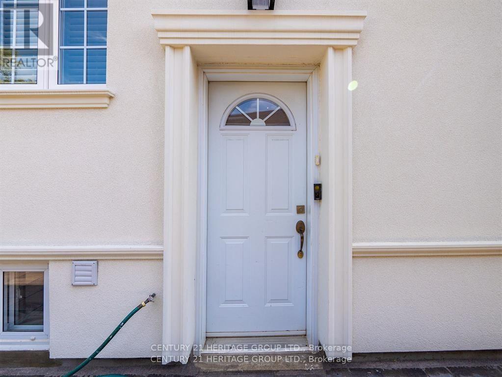 Room B - 97 Allingham Gardens, Toronto, Ontario  M3H 1X9 - Photo 8 - C13683300
