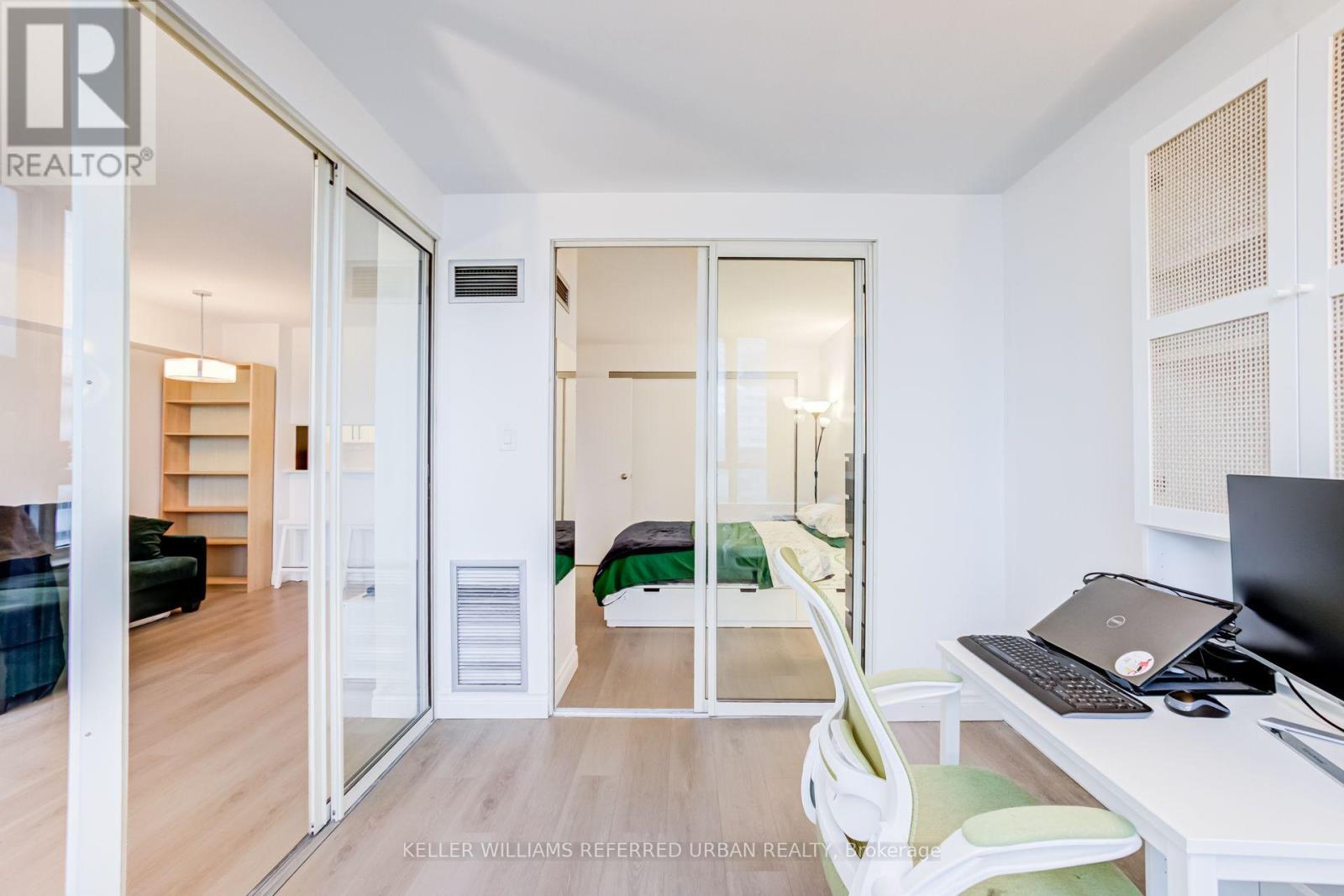 2602 - 633 Bay Street, Toronto, Ontario  M5G 2G4 - Photo 27 - C13683334