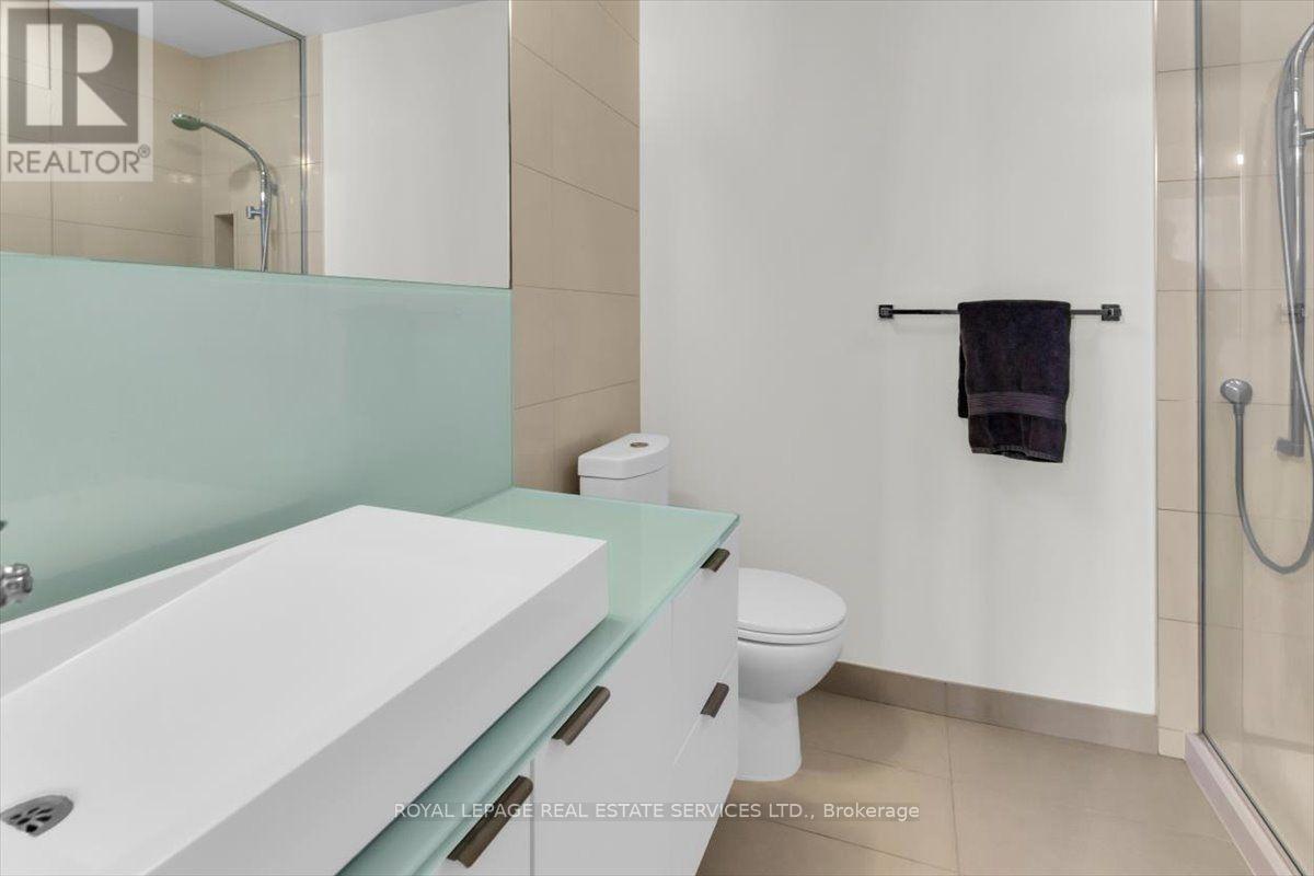 1711 - 300 Front Street, Toronto, Ontario  M5V 0E9 - Photo 12 - C13683350