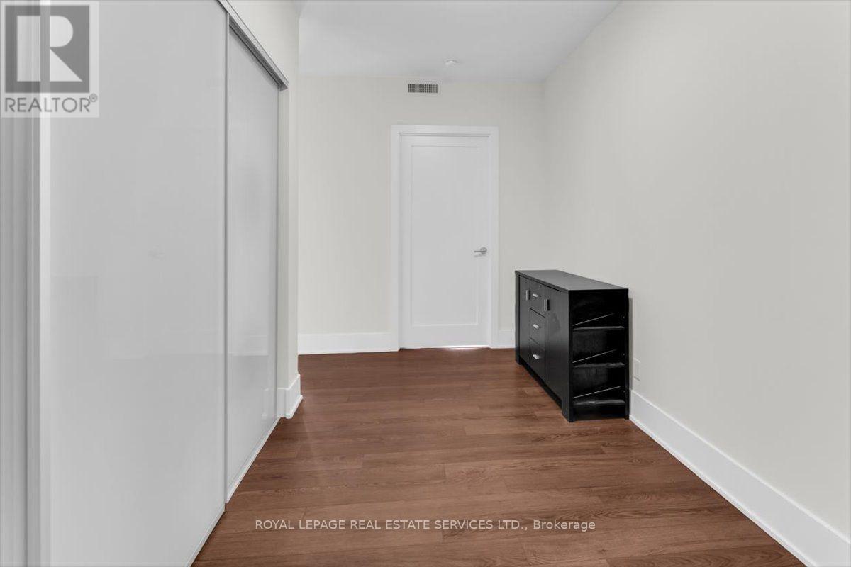 1711 - 300 Front Street, Toronto, Ontario  M5V 0E9 - Photo 16 - C13683350