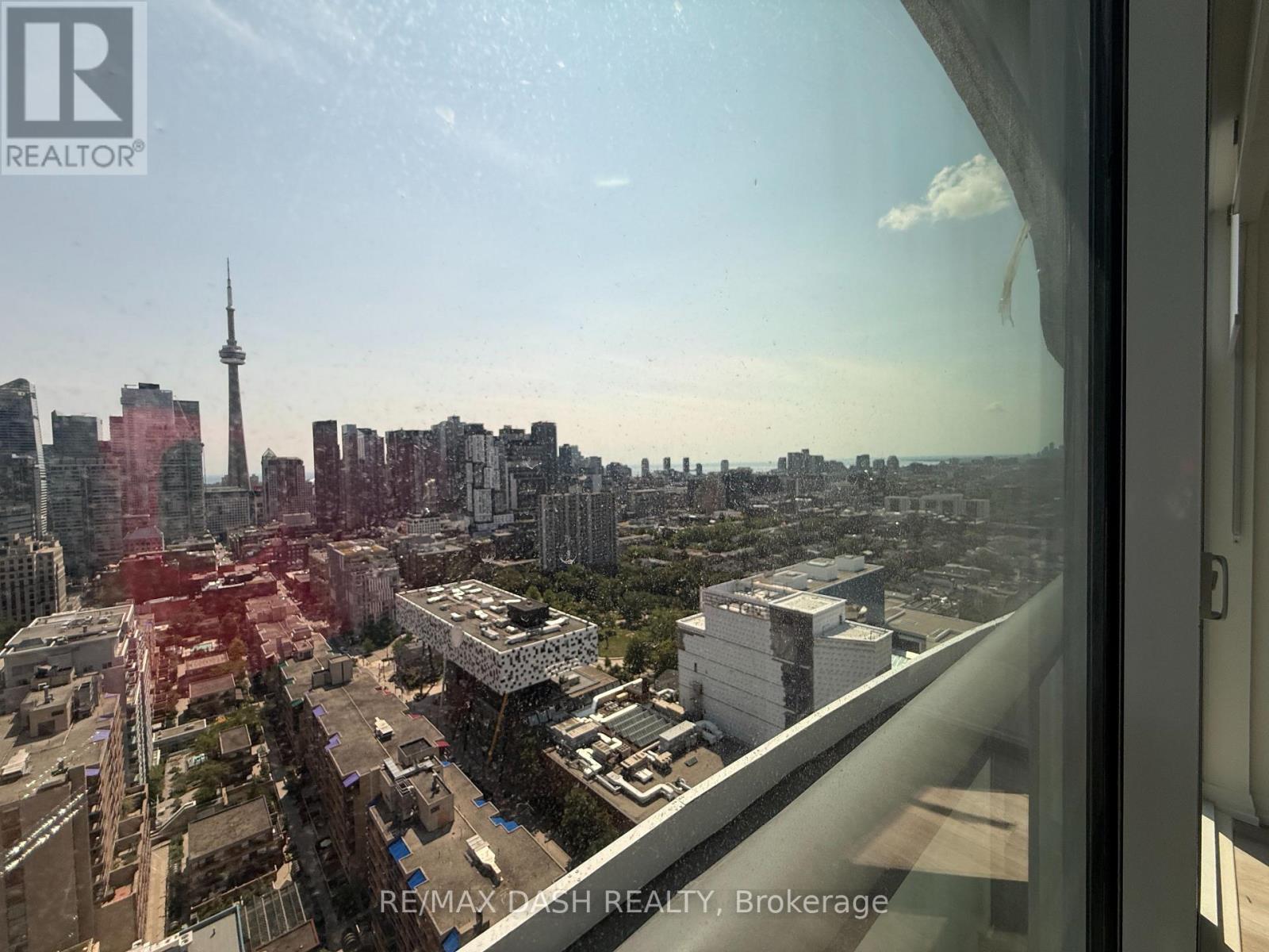 2709 - 280 DUNDAS STREET W