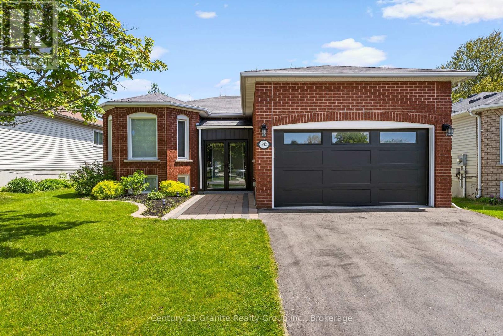 692 Ewing Street, Cobourg, Ontario  K9A 5N8 - Photo 2 - X13683366