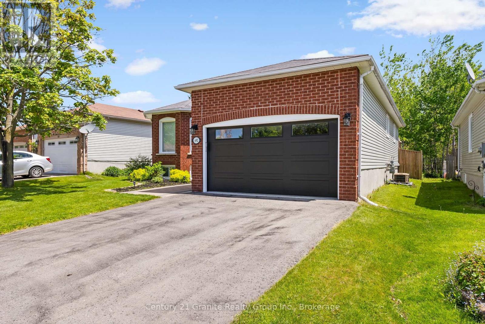 692 Ewing Street, Cobourg, Ontario  K9A 5N8 - Photo 3 - X13683366