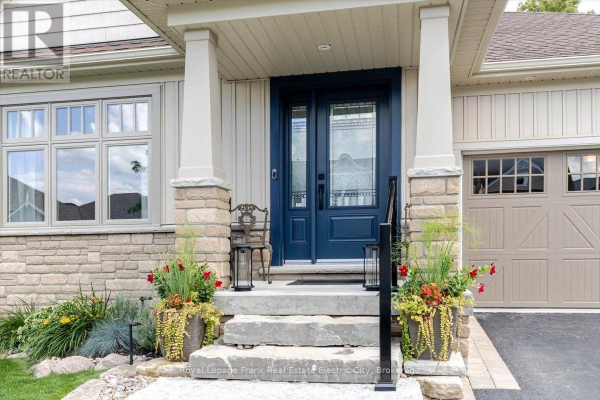 519 Grange Way, Peterborough, Ontario  K9H 0G4 - Photo 2 - X13683440