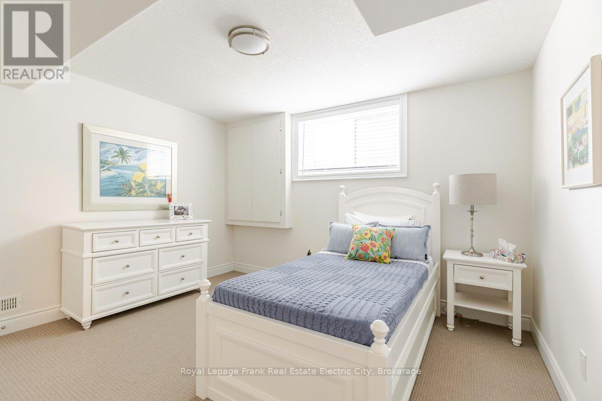 519 Grange Way, Peterborough, Ontario  K9H 0G4 - Photo 25 - X13683440